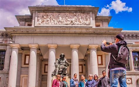 prado museum guided tour.